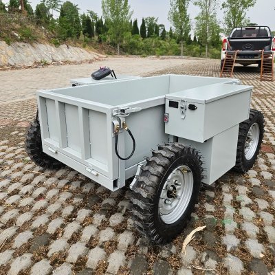 (kuva kohteelle) Sähkötraktori kauko-ohjattava alusta MA-4x4