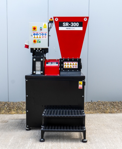 (image for) Wood and plastic shredder 5,5 kW